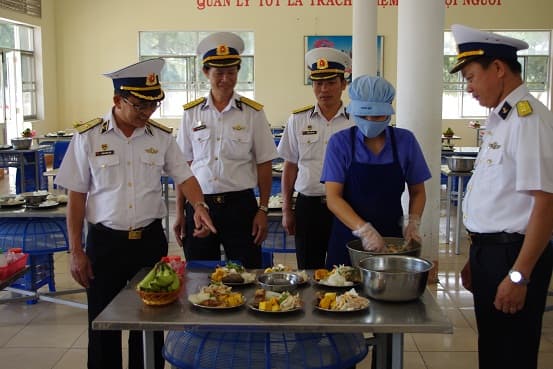 Hiệu quả từ mô hình bếp ăn xã hội hóa