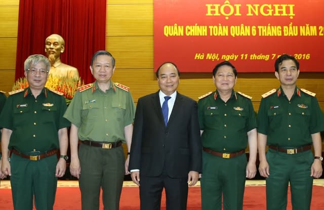 Thủ tướng Nguyễn Xuân Phúc dự Hội nghị Quân chính toàn quân và Hội nghị Hội đồng Thi đua, Khen thưởng T.Ư