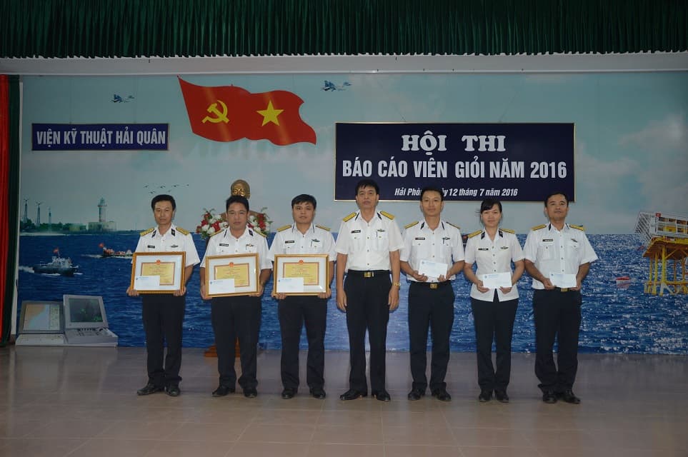 Viện Kỹ thuật Hải quân thi báo cáo viên giỏi