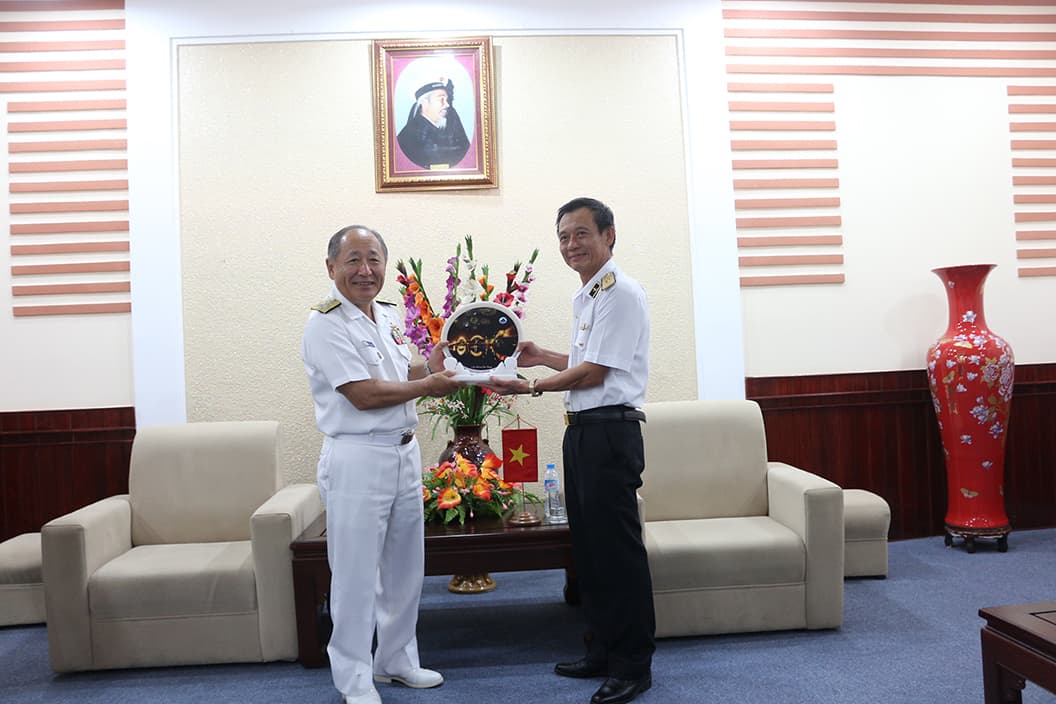 Đoàn Tham mưu trưởng Liên quân Nhật Bản thăm Vùng 3 Hải quân