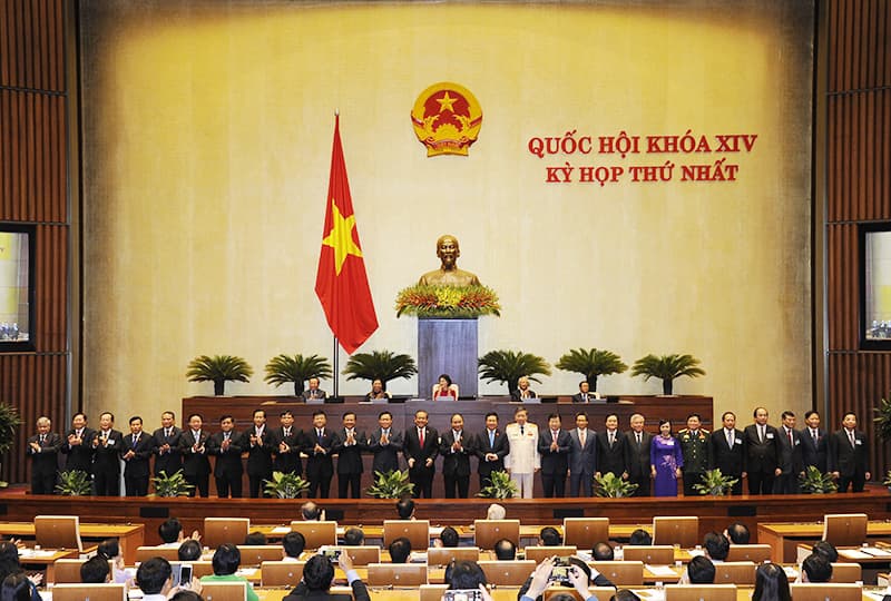 Chính phủ nhiệm kỳ mới ra mắt Quốc hội