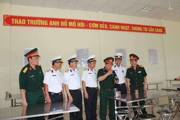 Tổng cục Hậu cần kiểm tra Lữ đoàn 147