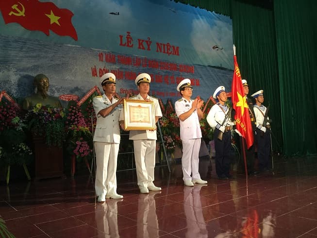 Lữ đoàn 681 Hải quân: Đón nhận Huân chương Bảo vệ Tổ quốc hạng Ba