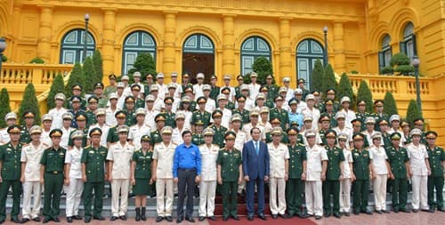 Chủ tịch nước gặp mặt đại biểu Thanh niên Quân đội, Thanh niên Công an tiêu biểu