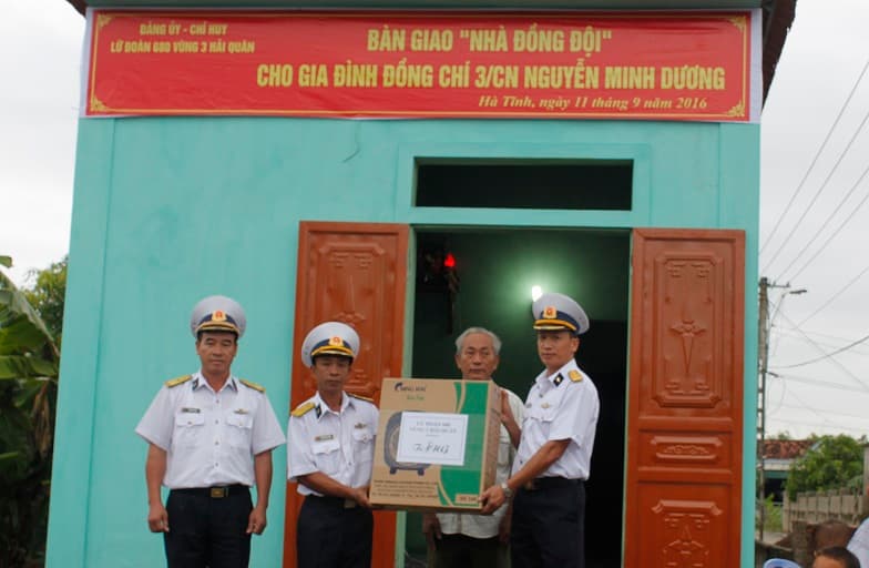 Lữ đoàn 680: Bàn giao nhà đồng đội