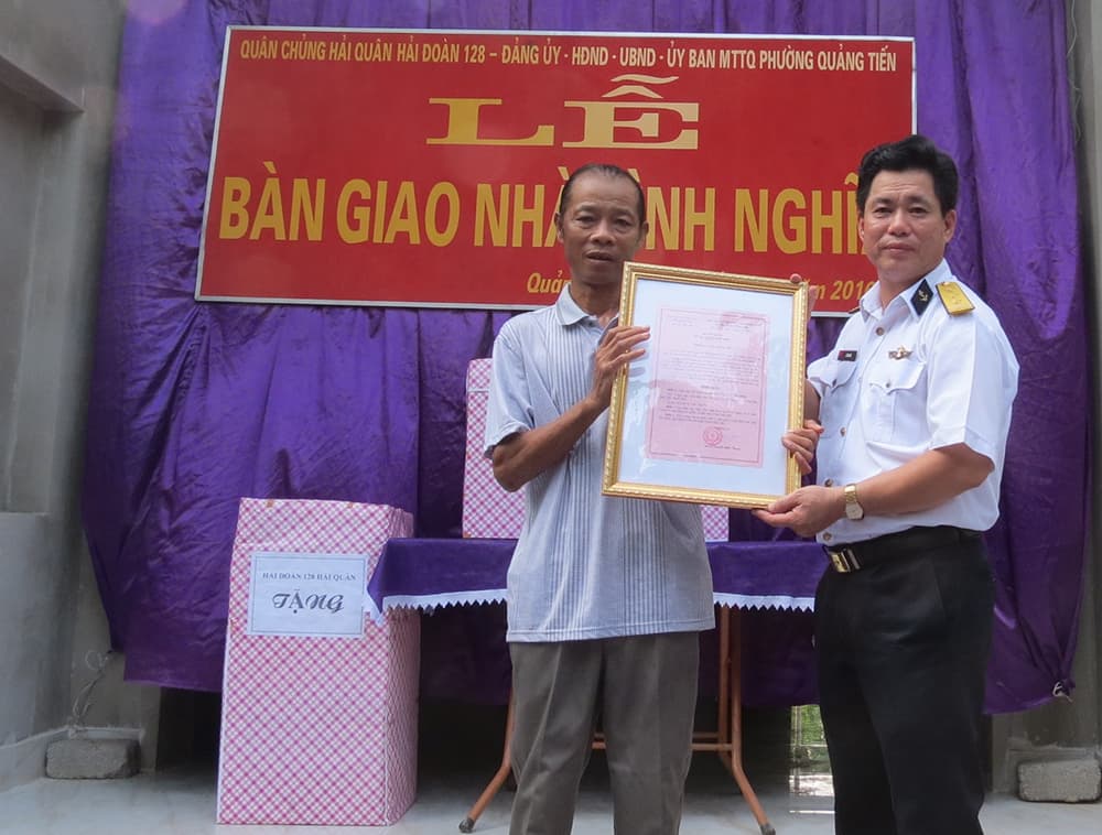 Hải đoàn 128 Hải quân: Bàn giao trang thiết bị Khu di tích và khánh thành nhà tình nghĩa