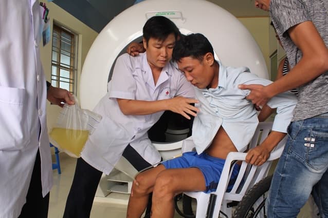 Viện Y học Hải quân cấp cứu bệnh nhân mắc bệnh giảm áp