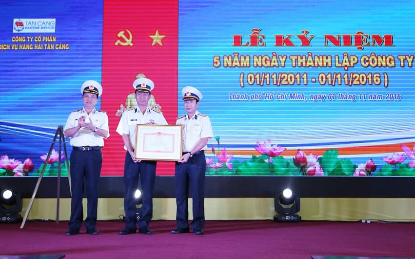 Công ty Cổ phần Dịch vụ Hàng hải Tân cảng: Đón nhận Bằng khen của Thủ tướng Chính phủ