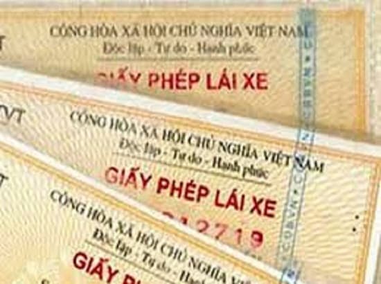 Bộ GTVT trả lời các vướng mắc về cấp đổi bằng lái xe