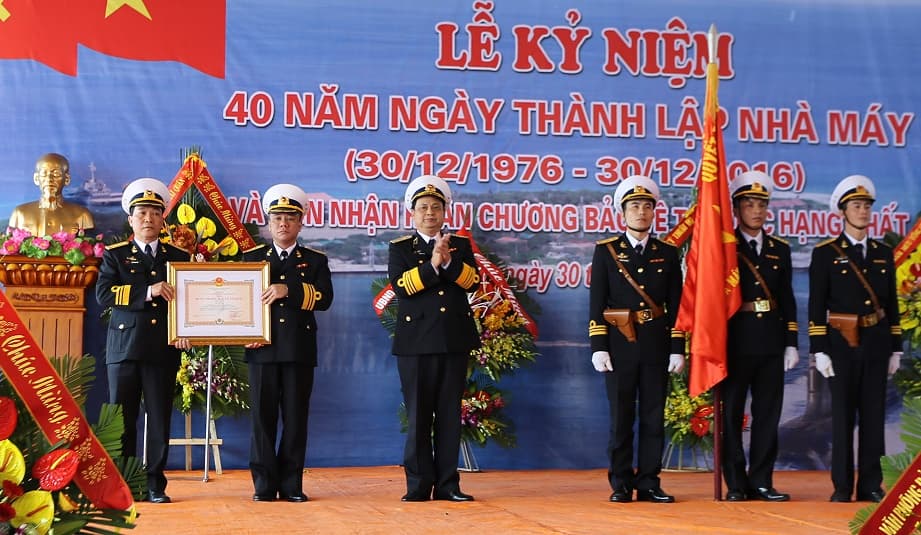 Nhà máy X70 Hải quân: Đón nhận Huân chương Bảo vệ Tổ quốc hạng Nhất
