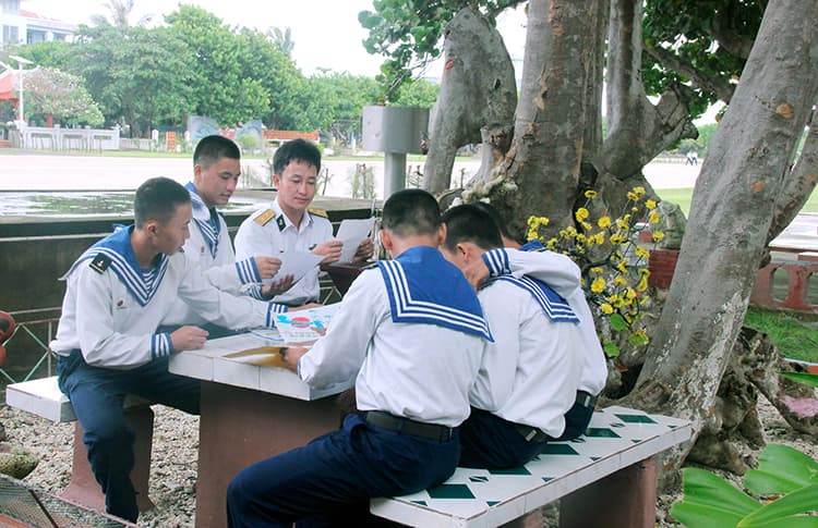 Thư đất liền gửi Trường Sa