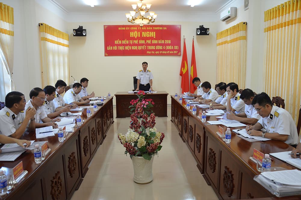 Đảng ủy Công ty Hải sản Trường Sa: Kiểm điểm tự phê bình, phê bình gắn với thực hiện Nghị quyết Trung ương 4 (Khoá XII)