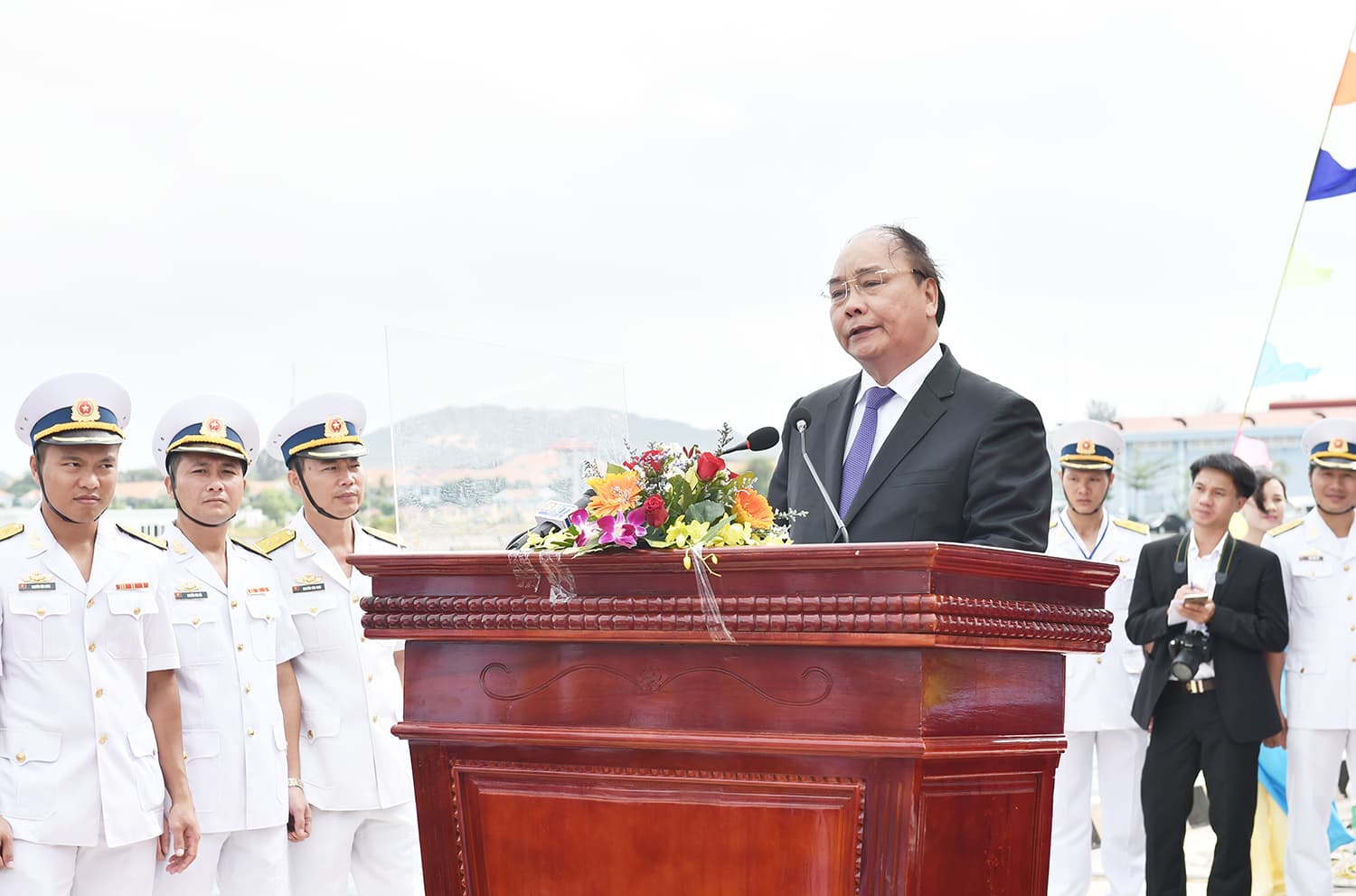 Bài phát biểu của Thủ tướng Nguyễn Xuân Phúc tại Lễ thượng cờ 2 tàu ngầm Đà Nẵng và Bà Rịa - Vũng Tàu