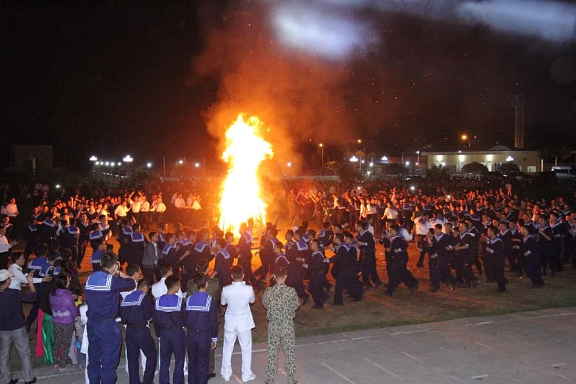  Đêm lửa trại "Tiếp lửa truyền thống"
