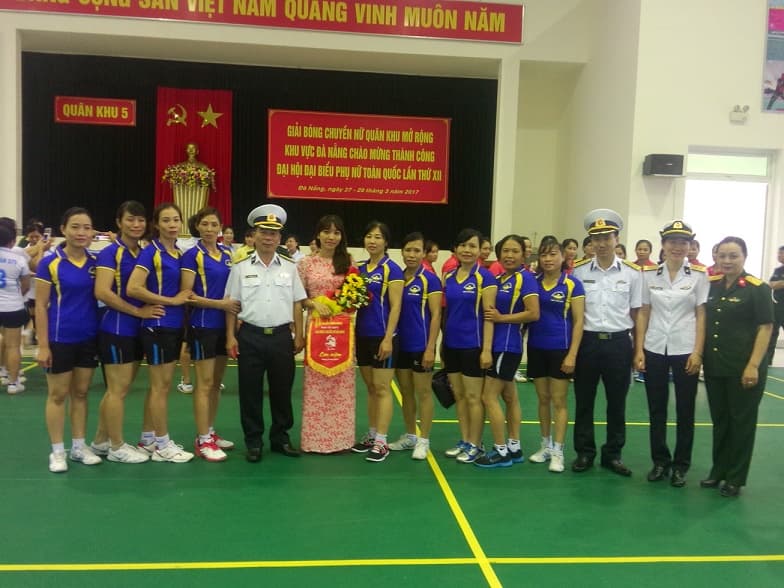 Đội tuyển nữ Vùng 3 Hải quân đoạt giải Ba bóng chuyền Quân khu 5 mở rộng
