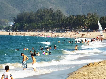 Những điều cần biết khi đi tắm biển