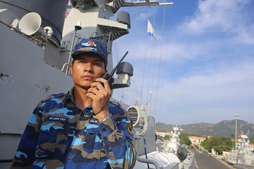 Chỉ huy trẻ trên con tàu hiện đại