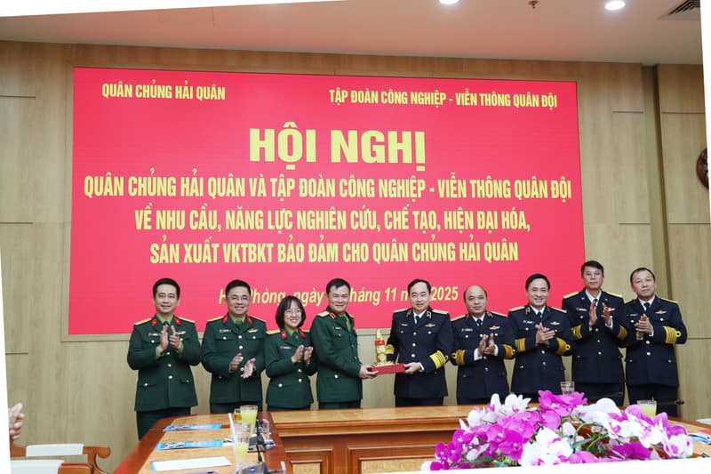 Quân chủng Hải quân và Tập đoàn Công nghiệp - Viễn thông Quân đội tăng cường hợp tác bảo đảm trang bị
