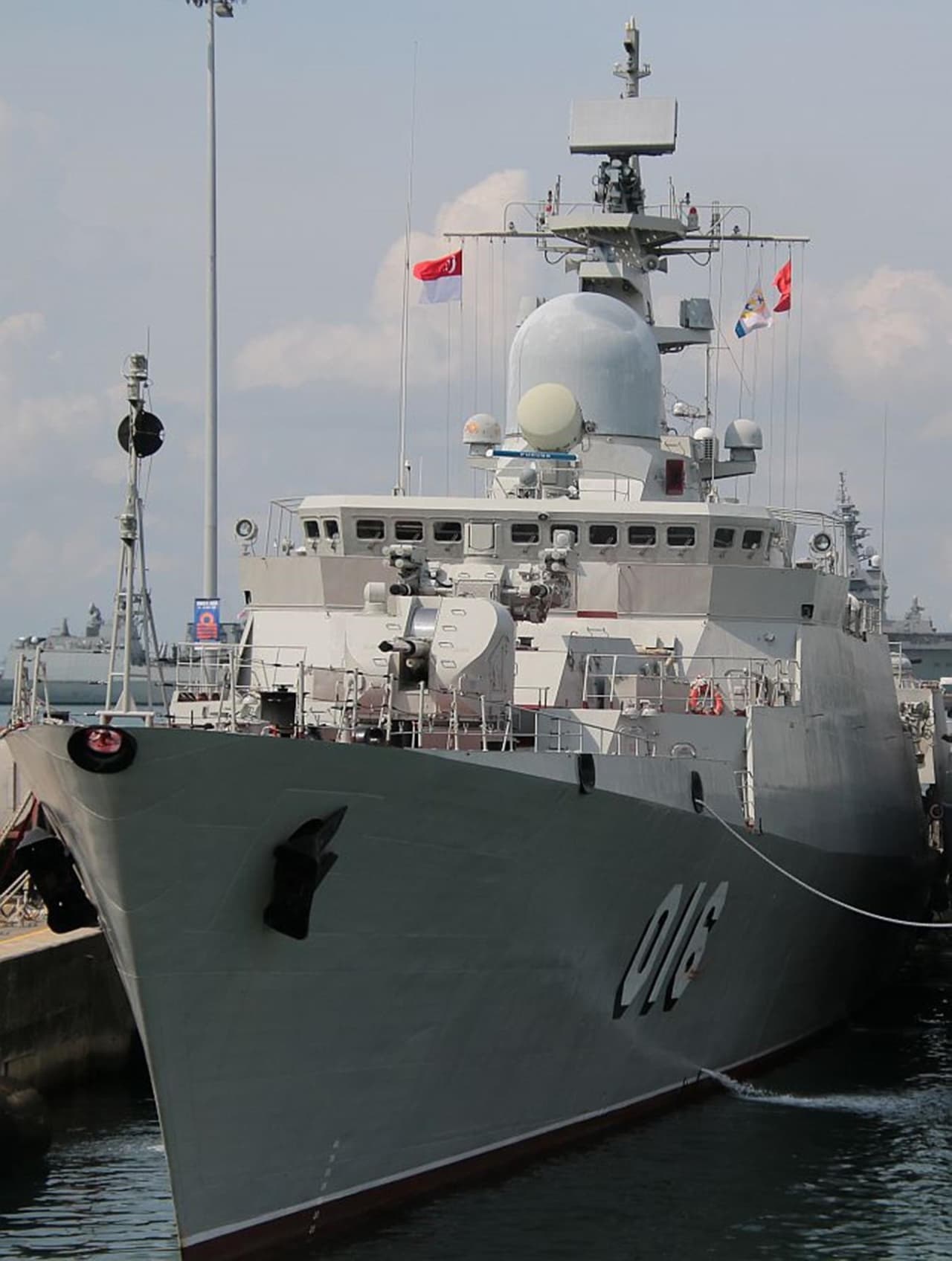 Lữ đoàn 162 thi đua bảo quản tốt trang bị kỹ thuật tàu thuyền