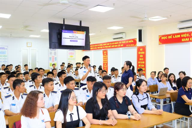 Học viện Hải quân nâng cao chất lượng học tập ngoại ngữ