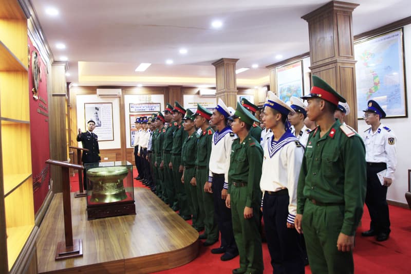 Lữ đoàn 162 tổ chức nhiều hoạt động ý nghĩa chào mừng các ngày lễ