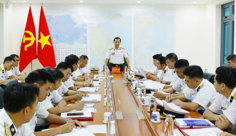 Kiểm tra đơn vị vững mạnh toàn diện tại Lữ đoàn 602