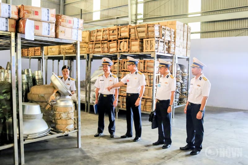 Kiểm tra đơn vị vững mạnh toàn diện “mẫu mực, tiêu biểu” tại Kho 711