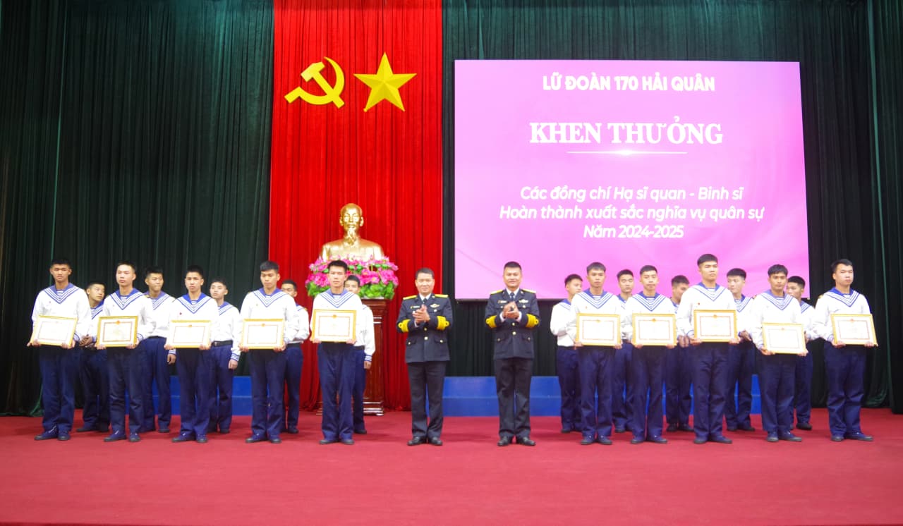 Lữ đoàn 170 gặp mặt, tuyên dương hạ sĩ quan - binh sĩ hoàn thành nghĩa vụ quân sự