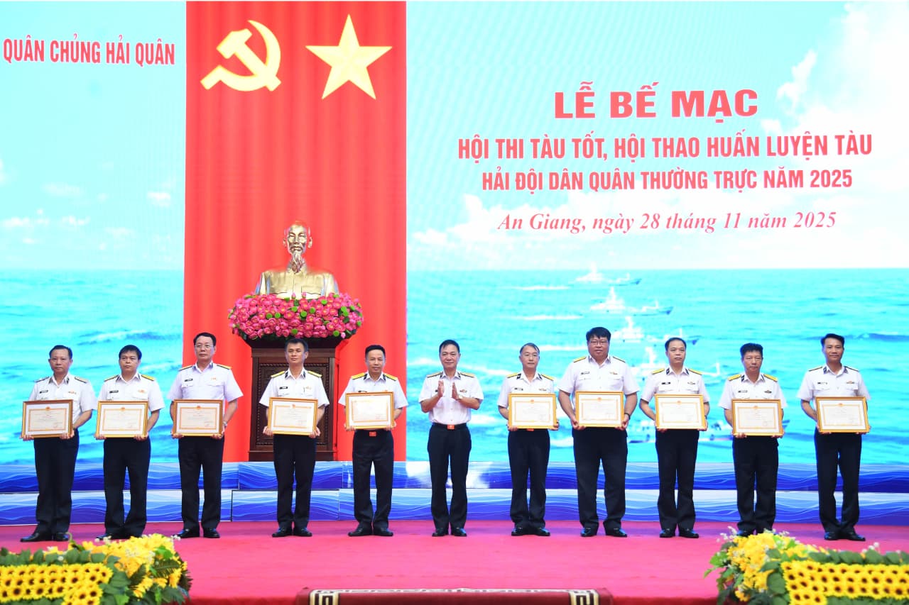 Bế mạc Hội thi tàu tốt, Hội thao huấn luyện tàu Hải đội Dân quân thường trực năm 2025
