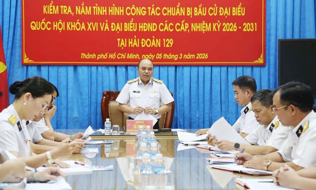 Kiểm tra công tác chuẩn bị bầu cử tại Hải đoàn 129