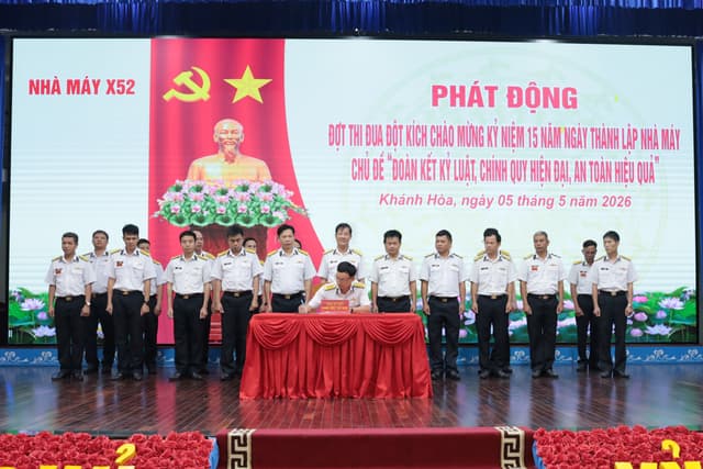 Nhà máy X52 phát động thi đua đột kích