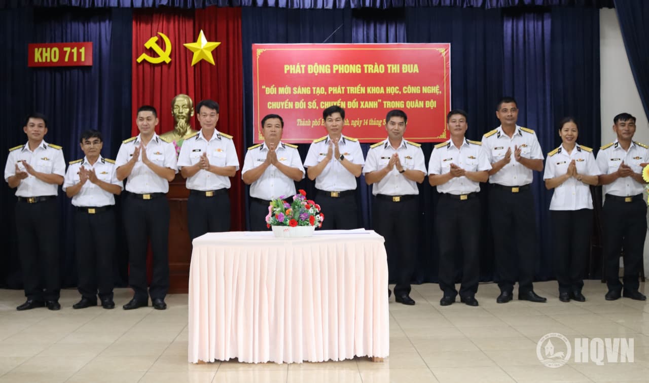 Kho 711 tổ chức sơ kết và phát động thi đua