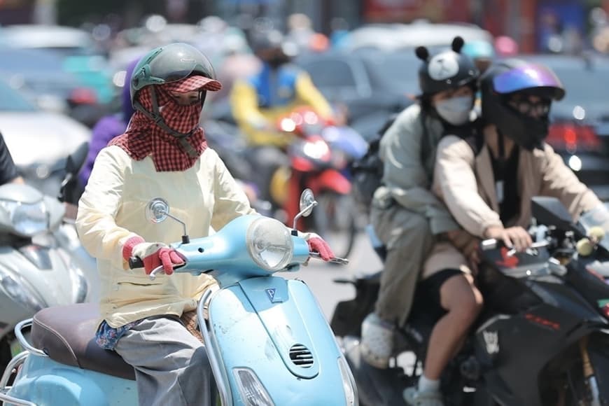 Nắng nóng gay gắt, có nơi hơn 40 độ C