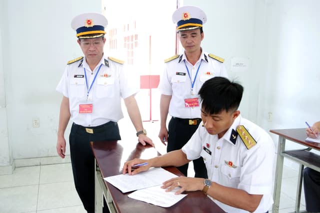Trường Cao đẳng Kỹ thuật Hải quân khai mạc kỳ thi tốt nghiệp năm 2026