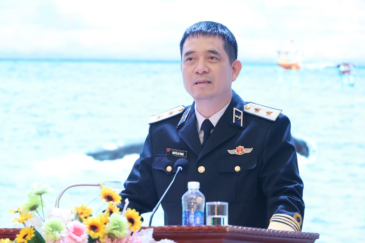 Hoạt động công tác đảng, công tác chính trị luôn là linh hồn, mạch sống của bộ đội Hải quân