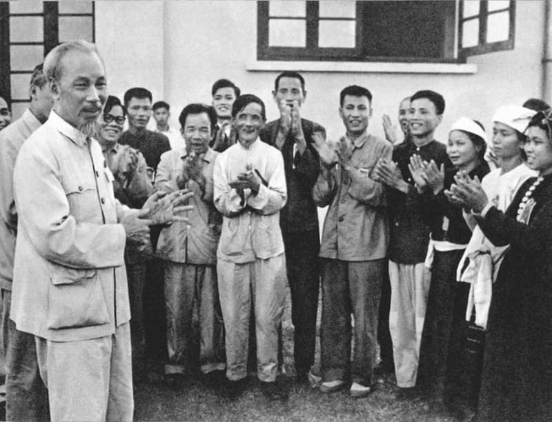 Kỷ niệm 78 năm Ngày Chủ tịch Hồ Chí Minh ra Lời kêu gọi thi đua ái quốc (11/6/1948 - 11/6/2026)
