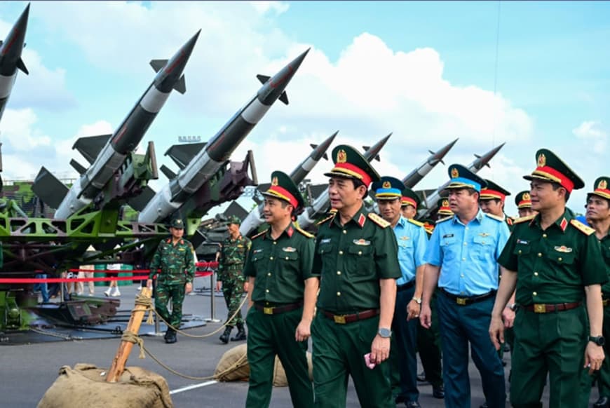 Xây dựng Quân đội vững mạnh toàn diện "mẫu mực, tiêu biểu" trong kỷ nguyên mới
