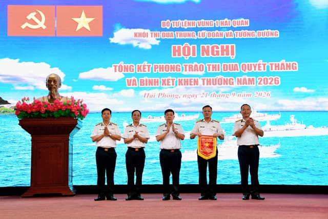 Khối thi đua cấp trung, lữ đoàn Vùng 1: Tổng kết phong trào thi đua quyết thắng