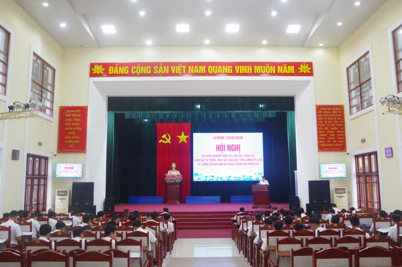 Lữ đoàn 170 rút kinh nghiệm công tác giáo dục chính trị, lãnh đạo tư tưởng