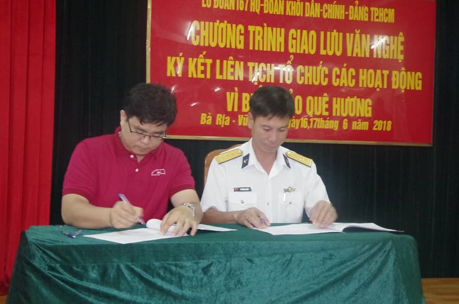 Lữ đoàn 167 Hải quân và Đoàn khối Dân chính đảng TP. Hồ Chí Minh tổ chức các hoạt động vì biển, đảo quê hương