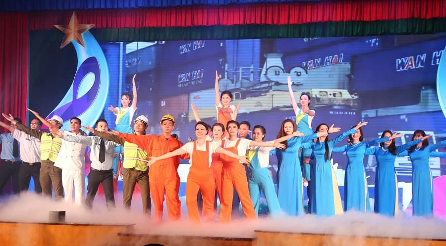 Công đoàn Tổng công ty Tân cảng Sài Gòn: Liên hoan tiếng hát người lao động “30 năm khúc hát tự hào”
