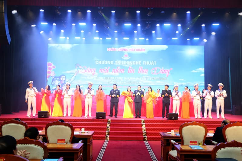 Chương trình nghệ thuật chào mừng thành công Đại hội đại biểu toàn quốc lần thứ XIV của Đảng