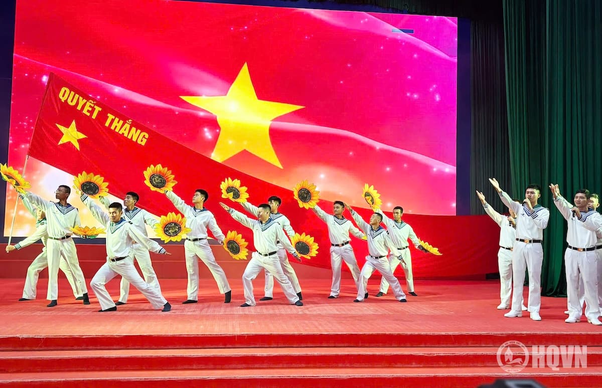 Tọa đàm “Tuổi trẻ Lữ đoàn 162 - Tư tưởng vững vàng, kỷ luật nghiêm minh, an toàn tuyệt đối”