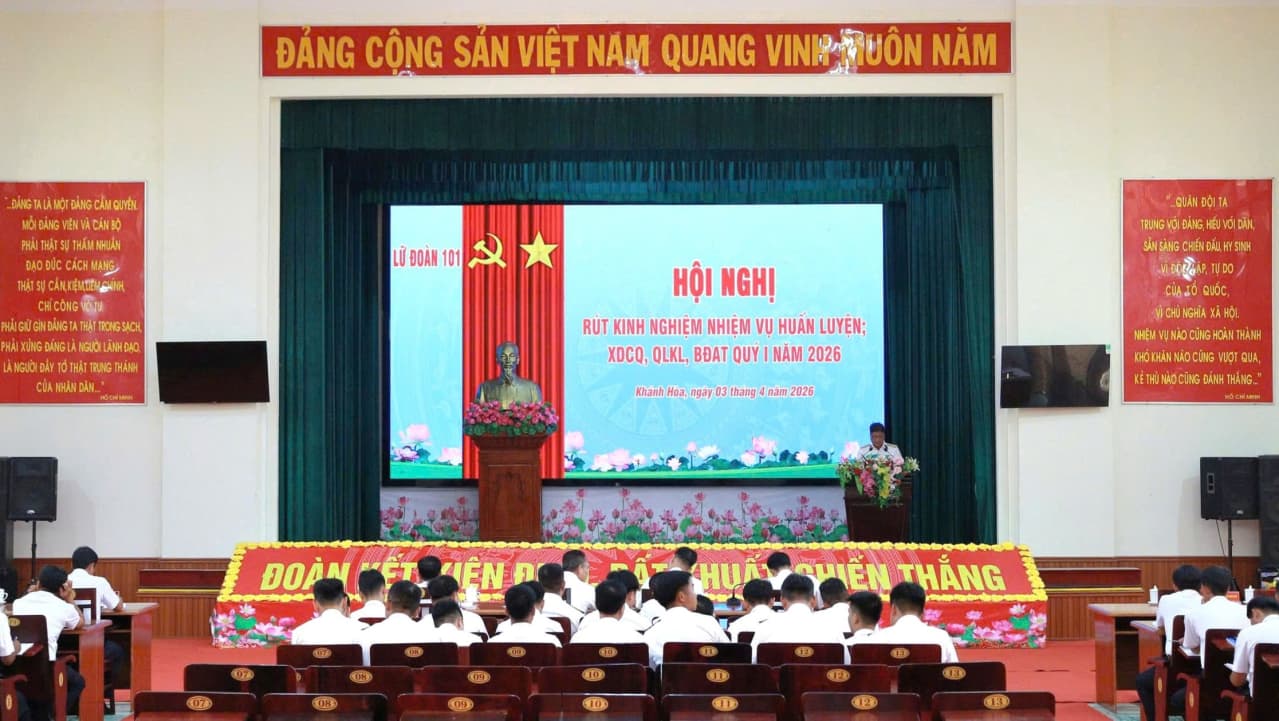 Lữ đoàn 101 rút kinh nghiệm nhiệm vụ huấn luyện, xây dựng chính quy, quản lý kỷ luật