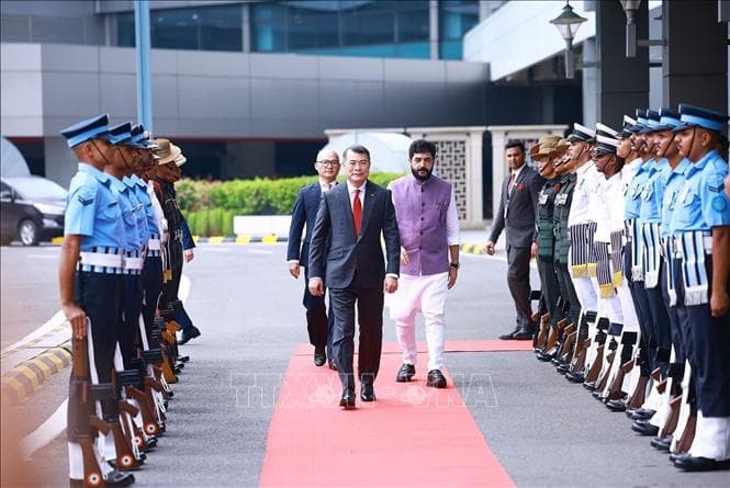 Thủ tướng Lê Minh Hưng tới Ấn Độ tham dự Hội nghị thượng đỉnh BRICS