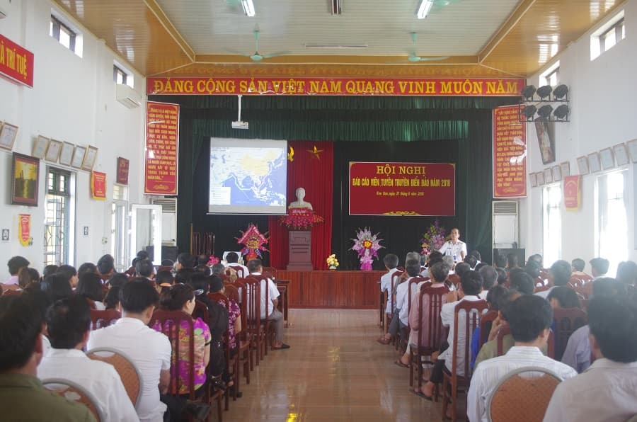 Lữ đoàn Công binh 131 Hải quân tuyên truyền biển, đảo tại Ninh Bình