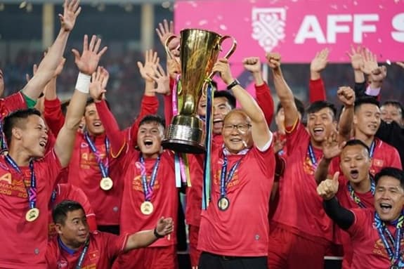 Việt Nam vô địch AFF Cup sau 10 năm chờ đợi