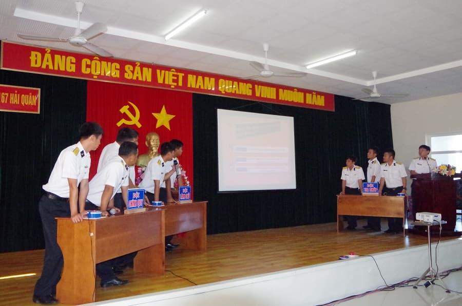 Lữ đoàn 167 Hải quân tổ chức Ngày Pháp luật bằng hình thức sân khấu hóa