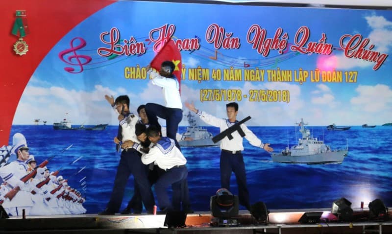Lữ đoàn 127: Liên hoan văn nghệ "Hành trình giữ biển"