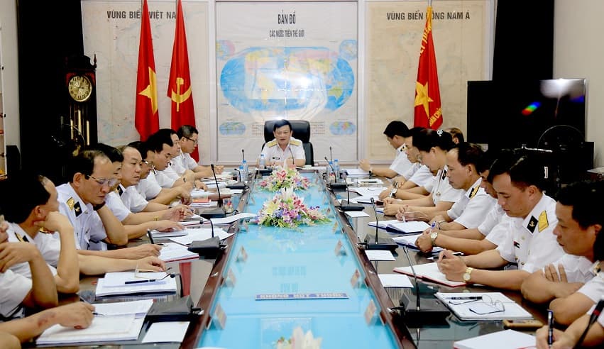 Thiếu tướng Trần Hoài Trung: Làm việc với Cục Chính trị Hải quân